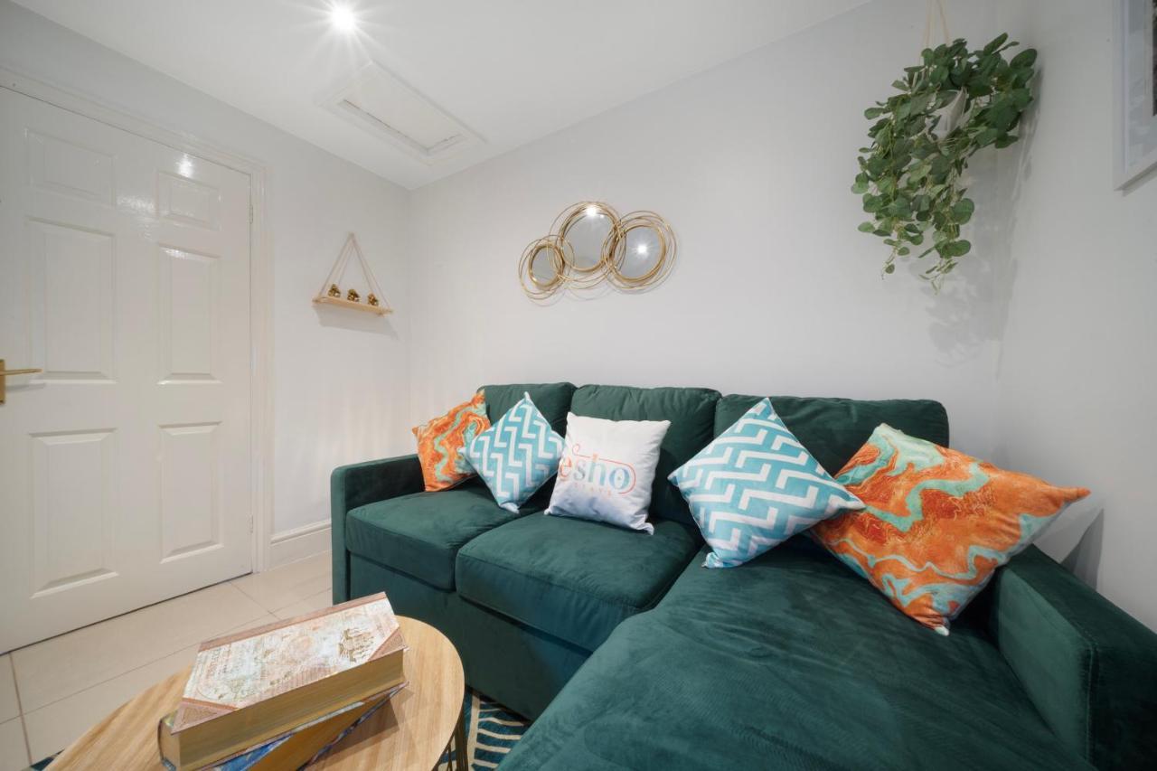 1 Bed House, Free Parking, 15 Minutes From Cheltenham Races Gloucester Luaran gambar