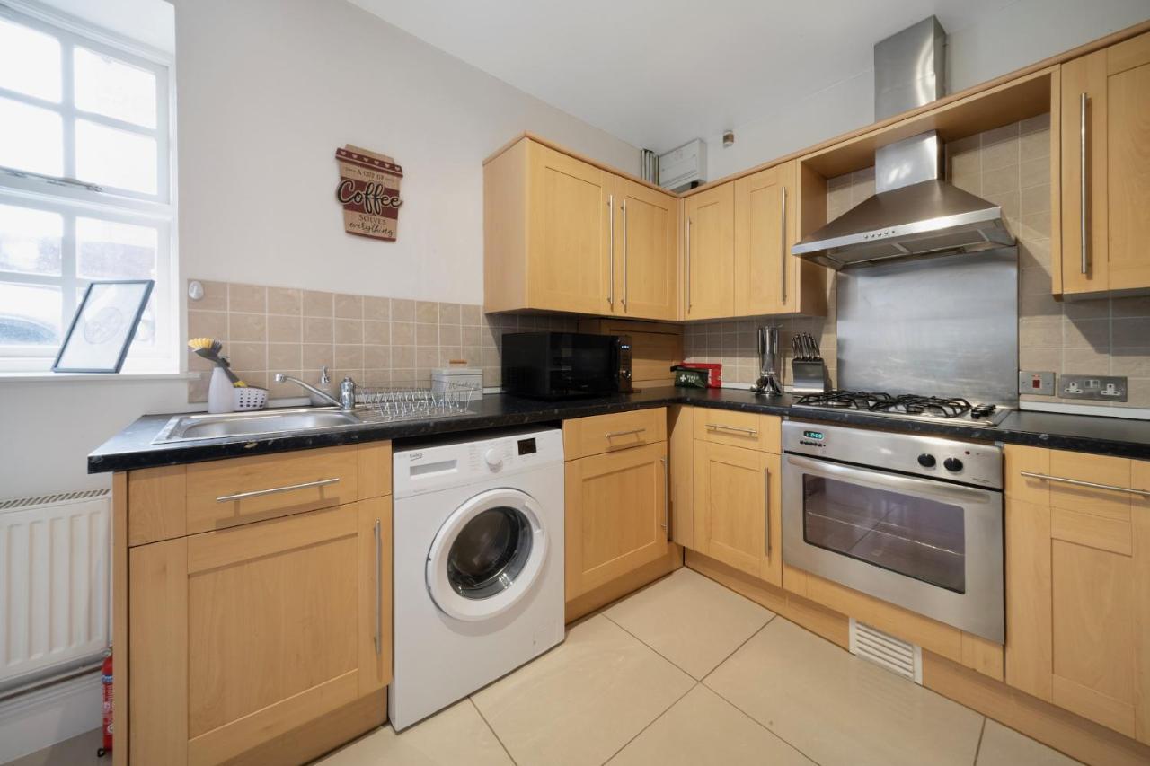 1 Bed House, Free On Street Parking, Central Gloucester Luaran gambar