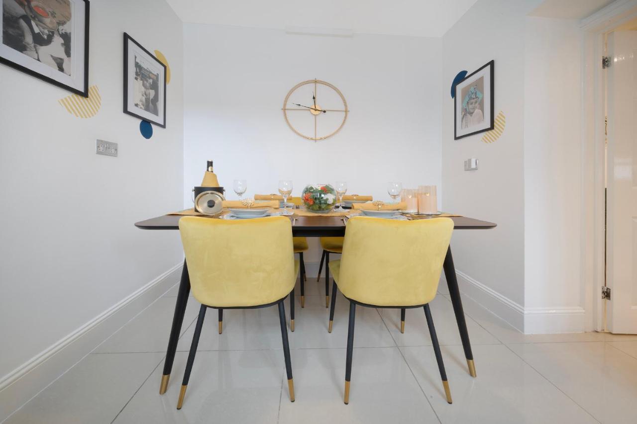 1 Bed House, Free Parking, 15 Minutes From Cheltenham Races Gloucester Luaran gambar
